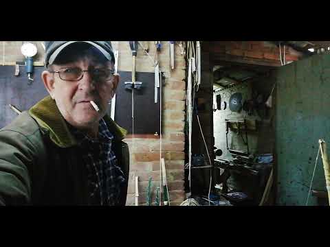 Видео: Лук из гледичией акации.