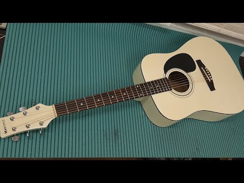 Видео: Акустическая гитара Martinez FAW702. Настройка, мелкий ремонт, чистка и смазка колков.