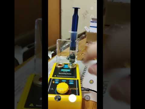 Видео: Проверка свечей зажигания Autool spt101 - игрушка
