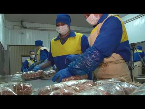 Видео: Программа "Подробности" 17.03.2017 г. (ОАО «Пинский мясокомбинат» занесен на городскую Доску почета)
