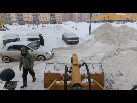 Видео: Расчистил улицу с парковкой больше чем сказали.  Сделал по красоте👍👍👍