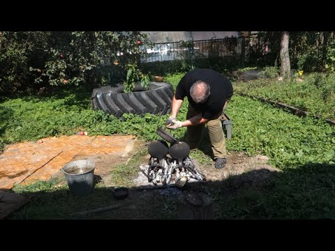 Видео: ЗАЛИВКА ДВУХ ГИРЬ СВИНЦОМ ДО 45 КГ FILLING TWO KETTLEBELLS WITH LEAD UP TO 45