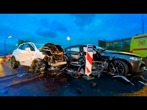 Видео: 🍌29.07.2024 | Renatko, Steel. ДТП, ТЮНИНГ BMW M5. ИРЛ В МОСКВЕ