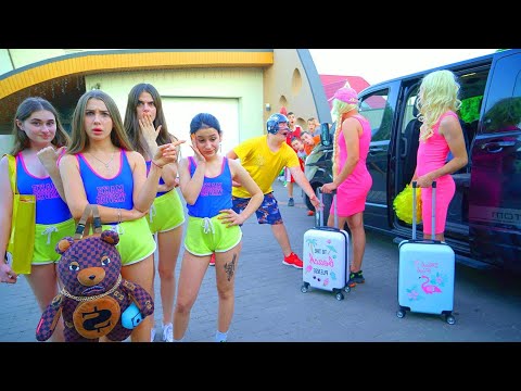 Видео: Дијана је крива ! Зашто је другарица вишак на састанку ? 💔👯‍♀️ Диана Схов Collection