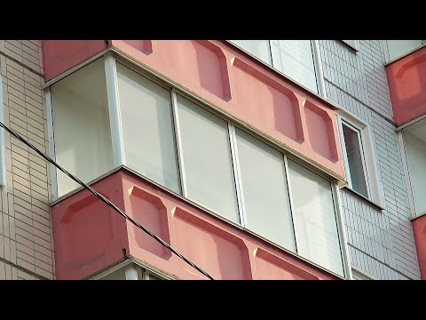 Видео: Как легко и быстро отмыть глухие окна!