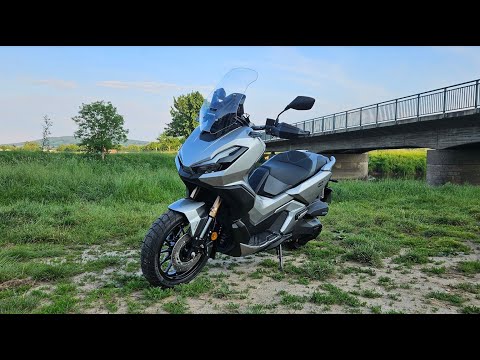 Видео: Honda ADV 350 Обзор первые 100 км.