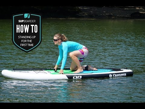 Видео: Первый раз встаю на SUP-доску / Видео о том, как начать серфинг с SUP-доской