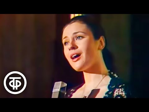 Видео: Валентина Толкунова "Кружится лист" (1978)
