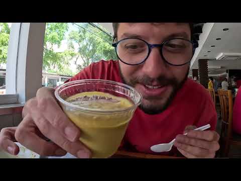 Видео: Интересная уличная еда Доминика (оладьи из баклажанов, рис с кокосом, фаршированные фрикадельки)
