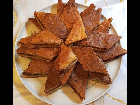 Видео: СЛАДКИЙ ПИРОГ НА КЕФИРЕ С НАЧИНКОЙ