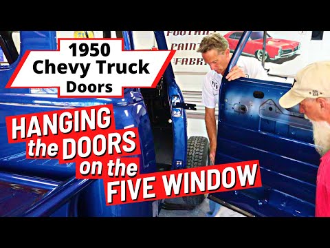 Видео: 1950 Chevy Truck (Эпизод 69) Подвешивание и регулировка дверей на кабине с 5 окнами