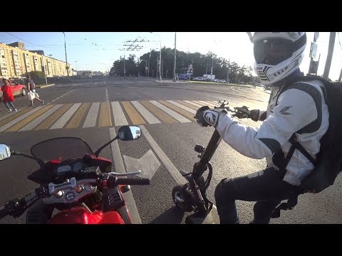 Видео: Самокат прёт 100км/ч. Напросился катнуть и поболтал