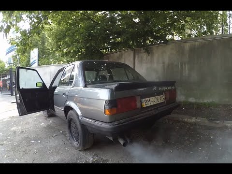 Видео: Мерседес тянет BMW E30 на ремонт