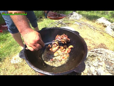Видео: Незаконно пересекаем границу с Таджикистаном? Готовим баранину на казане