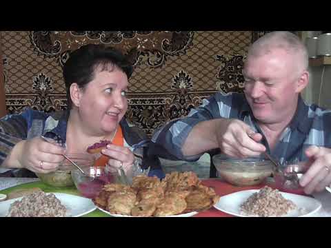 Видео: MUKBANG RUSSIA|ДОМАШНЯЯ ЕДА|СУП ЛЁГКИЙ НА КУРИНЫХ ШЕЯХ с ВЕРМИШЕЛЬЮ|ГОРБУША В КЛЯРЕ|ГРЕЧКА и ХЛЕБ