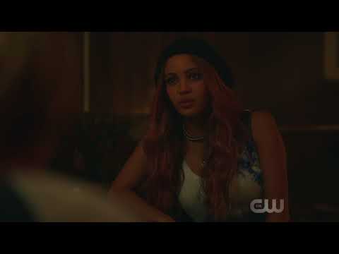 Видео: Джагхед и Бетти / поцелуй / Ривердейл/ Ривердэйл /Багхед / 2x04 / Ссора Бетти и Тони