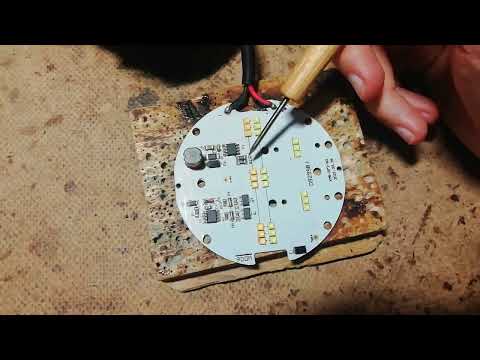 Видео: Ремонт противотуманной фары