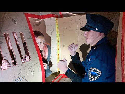 Видео: Бягство от КАРТОНЕНИЯ ЗАТВОР! Ще успеят ли момичетата да избягат? Caramelkins BG