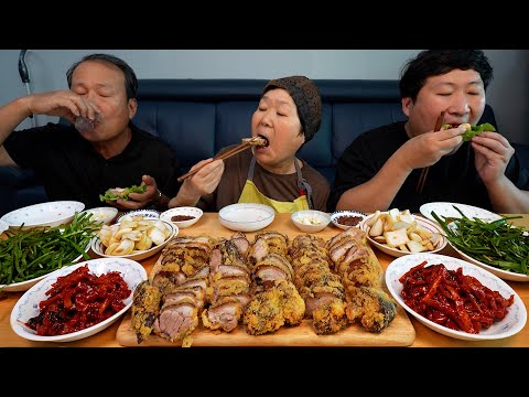 Видео: Домашний жареный джокбал (свиные ножки) - кулинарное шоу мукбанг