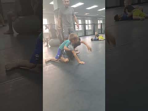 Видео: Артур Саркисян мма борьба 🤼‍♂️ 🤼‍♂️ #mma