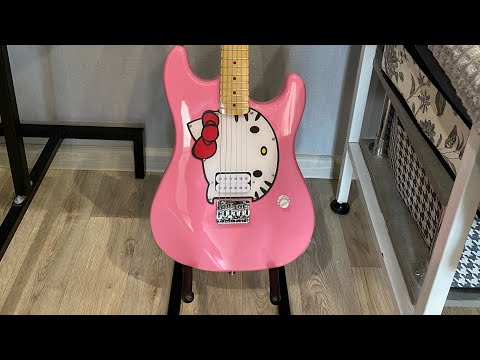 Видео: Гитара за 7000₽ Squier hello kitty реплика!