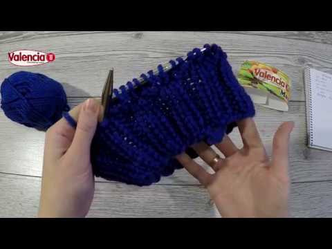 Видео: Шапка "Василек" резинкой 2x2. Обзор Испанской пряжи Valencia Mango.