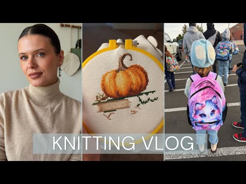 Видео: Вязальный влог 🧶 Новые процессы: шапка с ушами, вышивка 🎃 Покупки для творчества 🎨 