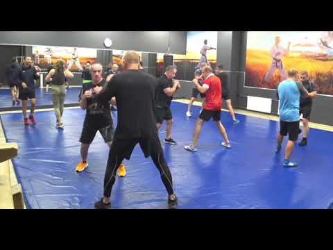 Видео: Группа здоровья.  Кому-то за 40, а кому-то и за 50 👆👆 #школабокса