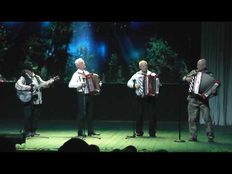 Видео: Мукачівські музики-віртуози - дуже гарно!