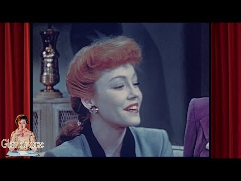 Видео: Руководство по гламуру, одежде и осанке 1940-х годов: восстановленный цвет