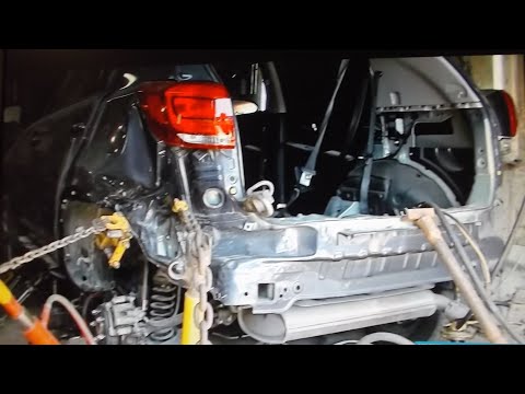 Видео: KIA SPORTAGE . Кузовной ремонт . Рихтовка .Часть - 1.