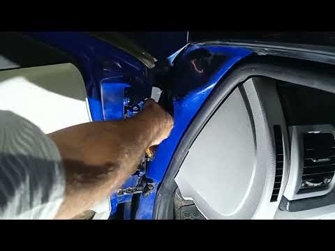 Видео: Как отремонтировать провисшую дверь в  Skoda roomster, Skoda fabia #авто #ремонтавто #автомобили