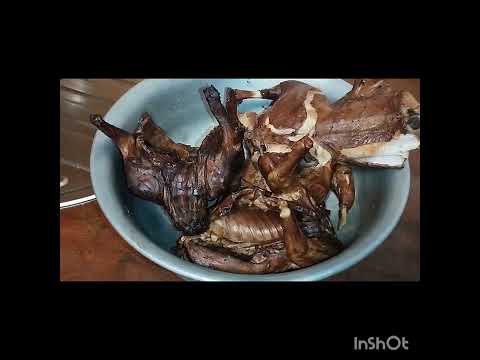 Видео: Рецепт маринаду та процес гарячого копчення кролика.