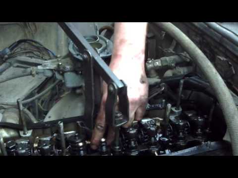 Видео: Замена масло съемных колпачков на ВАЗ классика