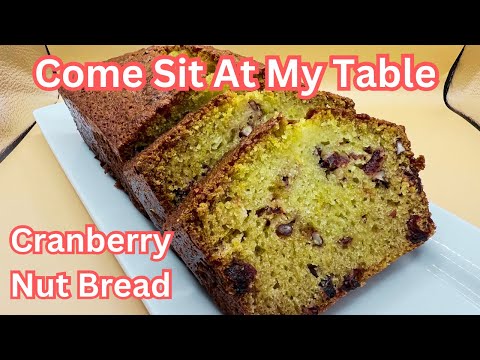 Видео: Хлеб с клюквой и орехами — влажный и вкусный!