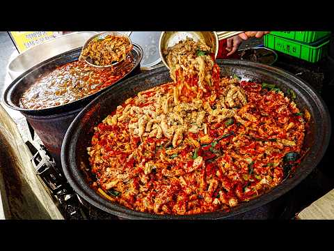 Видео: Удивительный! Острый суп с кровавым рисом (корейский кукбап) — корейская уличная еда