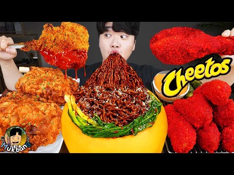 Видео: ASMR MUKBANG | Жареный цыпленок, стейк, лапша с черной фасолью, кимчи Корейская еда