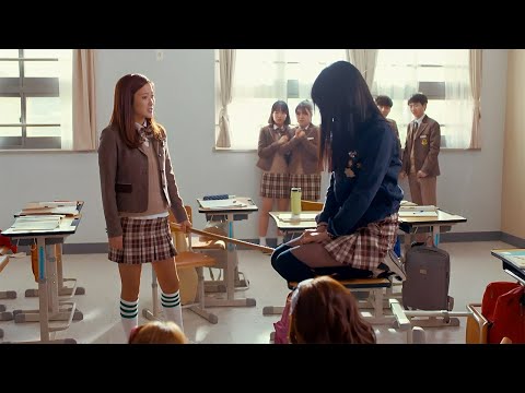 Видео: Мать переоделась в студентку, чтобы выследить хулигана, издевавшегося над ее дочерью