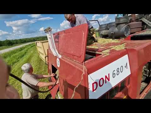 Видео: Первая поломка и полевая заправка комбайна / обработка Кукурузы. Урожая не будет ?! За Русь !