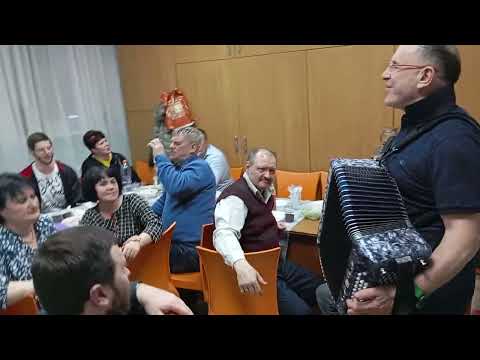 Видео: Песня,, Багульник,, на банкете гармонистов.