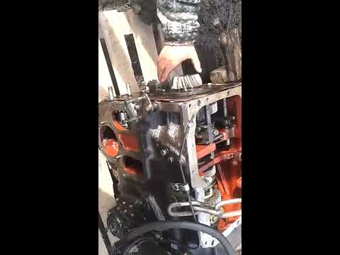 Видео: Розбор'коробки'трактора'мтз'1221