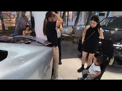 Видео: НАСТОЯЩИЙ КОСМОЛЕТ. Обзор на XPeng P7