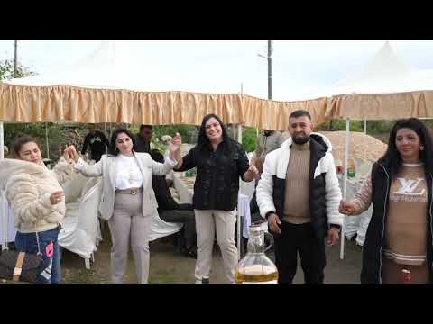 Видео: освещаване на къщата с .черногорово