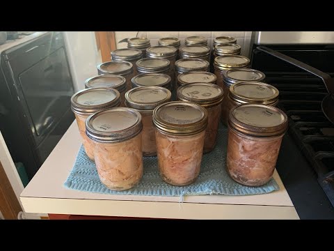 Видео: Консервирование индейки под давлением методом сырой упаковки