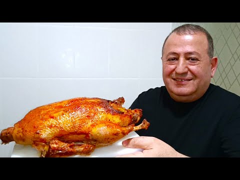 Видео: ОЧЕНЬ Вкусная УТКА на Праздник! Чем Фаршировать? Рецепт