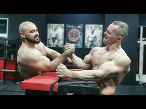 Видео: Мастер спорта VS физкультурник. Армрестлинг, спарринг. Шреддер/Шамей