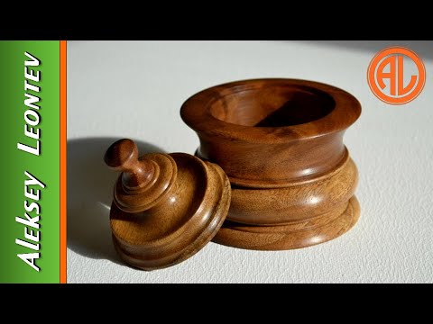 Видео: Солонка из дерева.  Деревянная посуда. Токарная обработка / Make a Salt Celar. Woodturning.