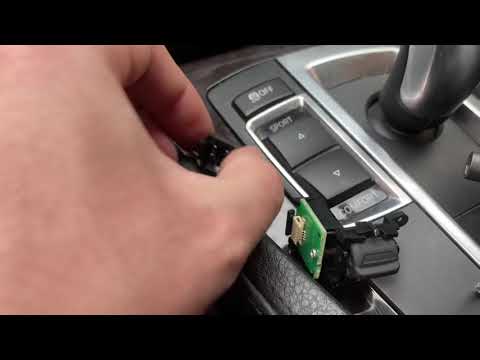 Видео: Замена кнопок руля на BMW F10