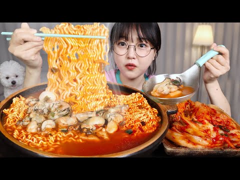 Видео: Острый рамэн с большим количеством свежих устриц🦪🔥Mukbang ASMR