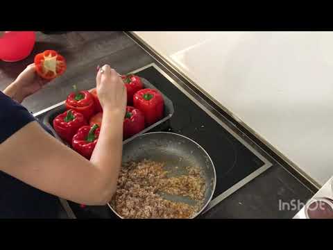Видео: Най- вкусните пълнени пиперки (чушки)